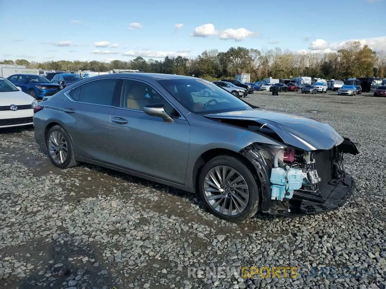 4 Photograph of a damaged car 58AF21B13LU010085 LEXUS ES300 2020