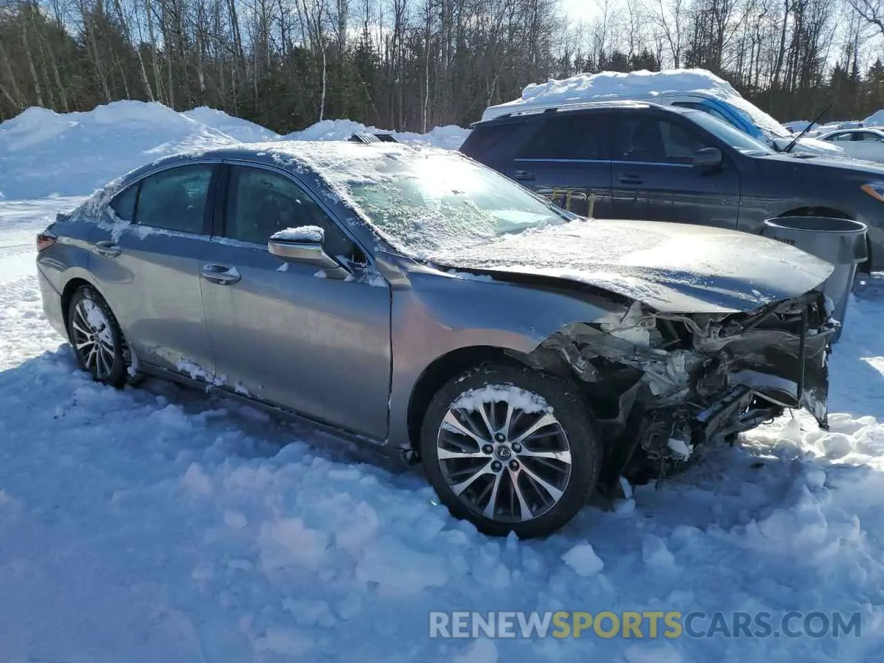 4 Photograph of a damaged car 58AB21B16MU012851 LEXUS ES300 2021