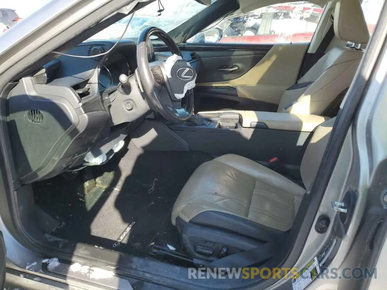 7 Photograph of a damaged car 58AB21B16MU012851 LEXUS ES300 2021