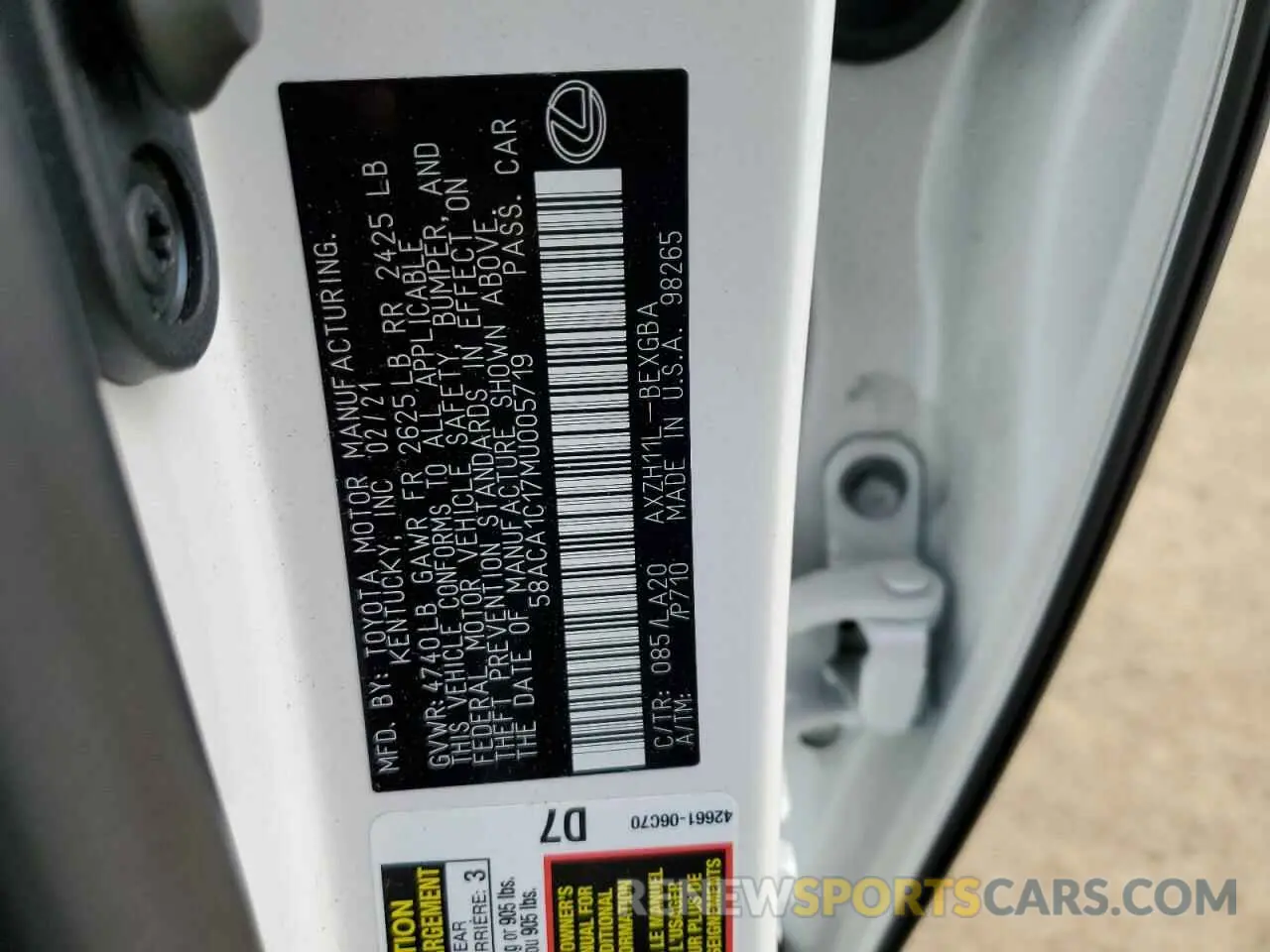 13 Photograph of a damaged car 58ACA1C17MU005719 LEXUS ES300 2021