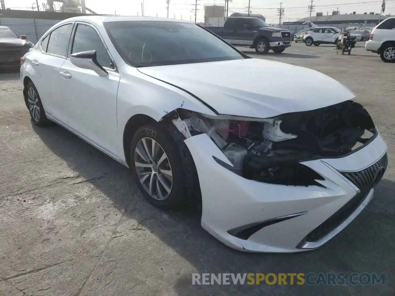 1 Photograph of a damaged car 58ACA1C1XMU001678 LEXUS ES300 2021