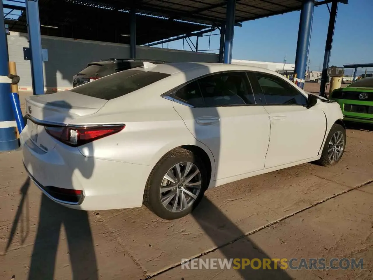 3 Photograph of a damaged car 58ACA1C1XMU007237 LEXUS ES300 2021