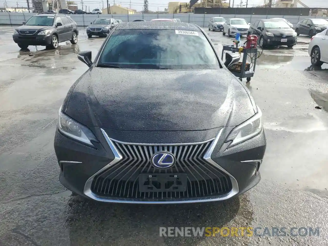 5 Photograph of a damaged car 58ADA1C10MU008689 LEXUS ES300 2021