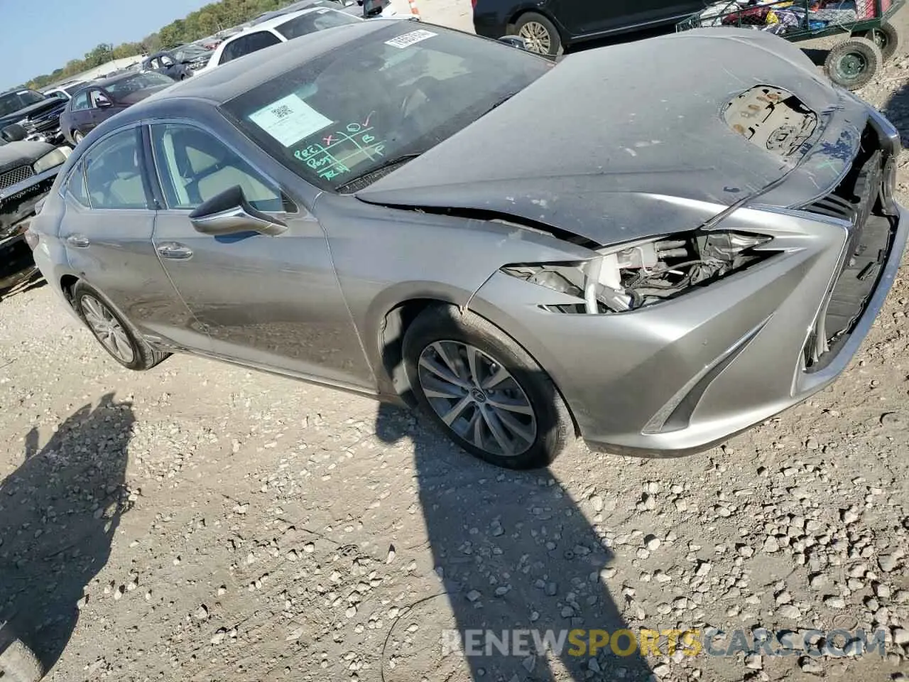 4 Photograph of a damaged car 58ADA1C11MU003582 LEXUS ES300 2021