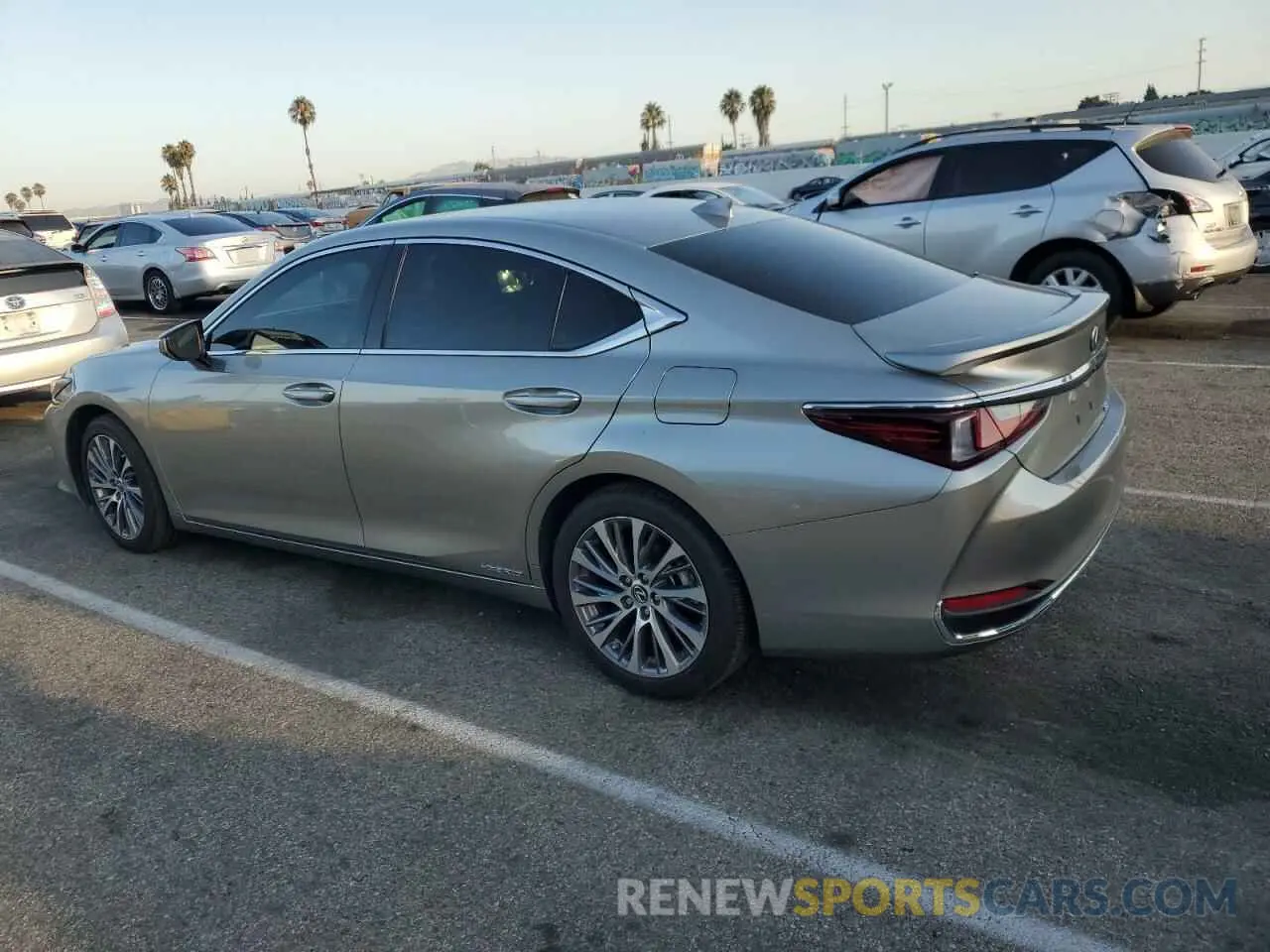 2 Photograph of a damaged car 58ADA1C12MU009780 LEXUS ES300 2021