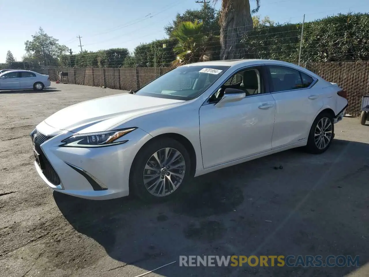 1 Photograph of a damaged car 58ADA1C13MU005124 LEXUS ES300 2021