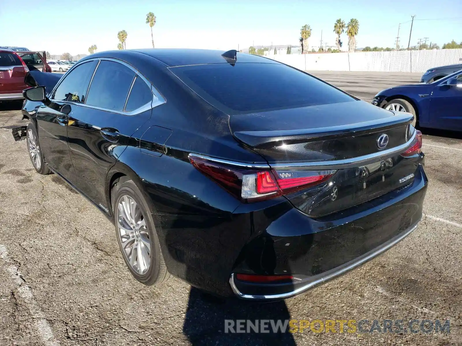 3 Photograph of a damaged car 58ADA1C13MU010274 LEXUS ES300 2021