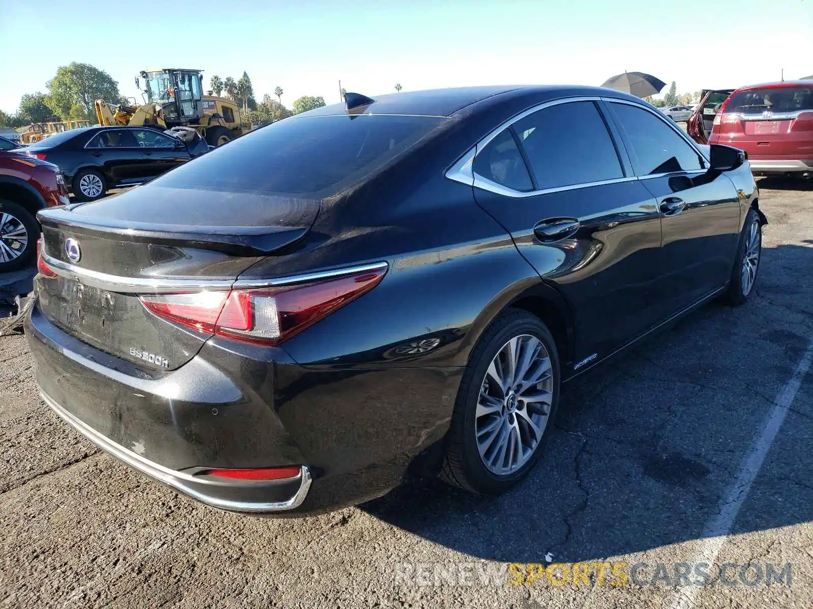 4 Photograph of a damaged car 58ADA1C13MU010274 LEXUS ES300 2021