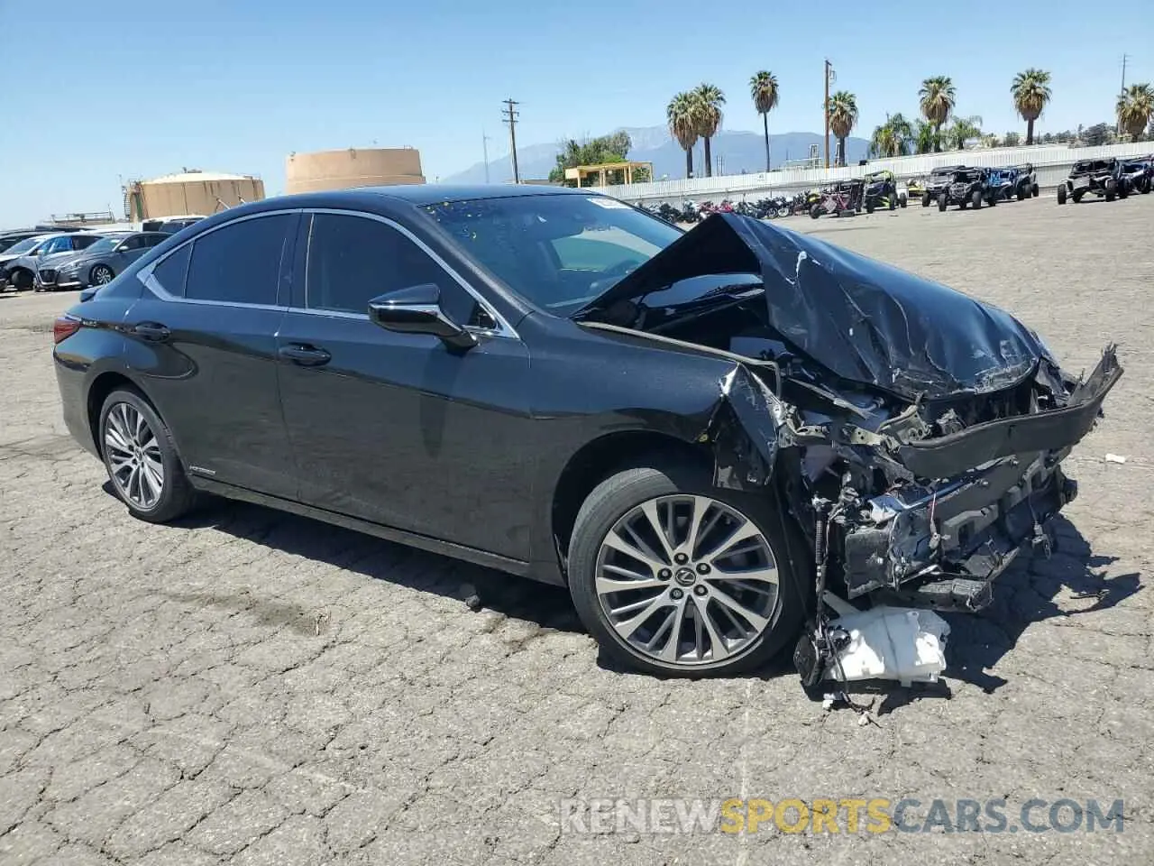 4 Photograph of a damaged car 58ADA1C14MU003947 LEXUS ES300 2021