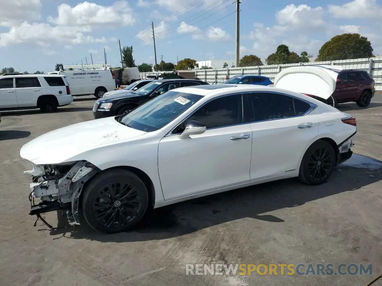 1 Photograph of a damaged car 58ADA1C14MU004967 LEXUS ES300 2021