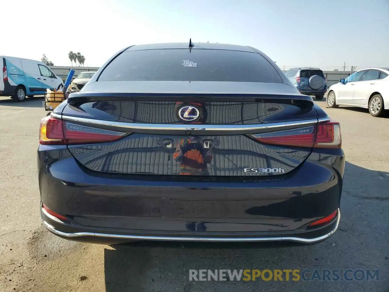 6 Photograph of a damaged car 58ADA1C14MU012387 LEXUS ES300 2021