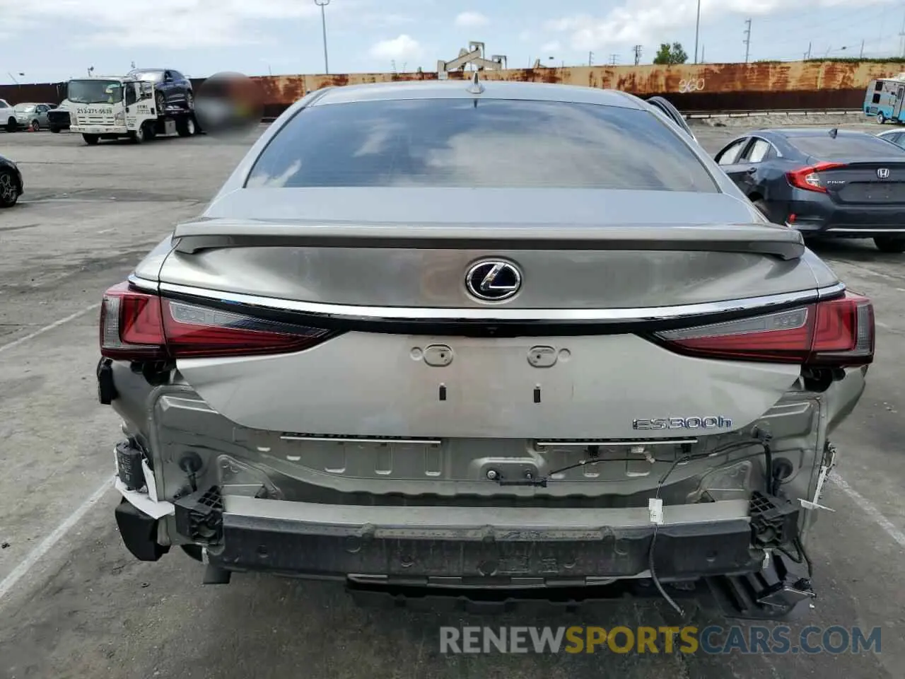 6 Photograph of a damaged car 58ADA1C16MU001262 LEXUS ES300 2021
