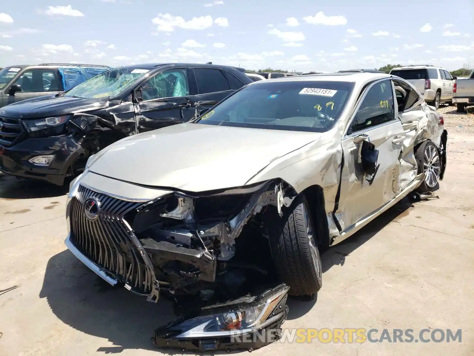 2 Photograph of a damaged car 58ADA1C16MU010463 LEXUS ES300 2021