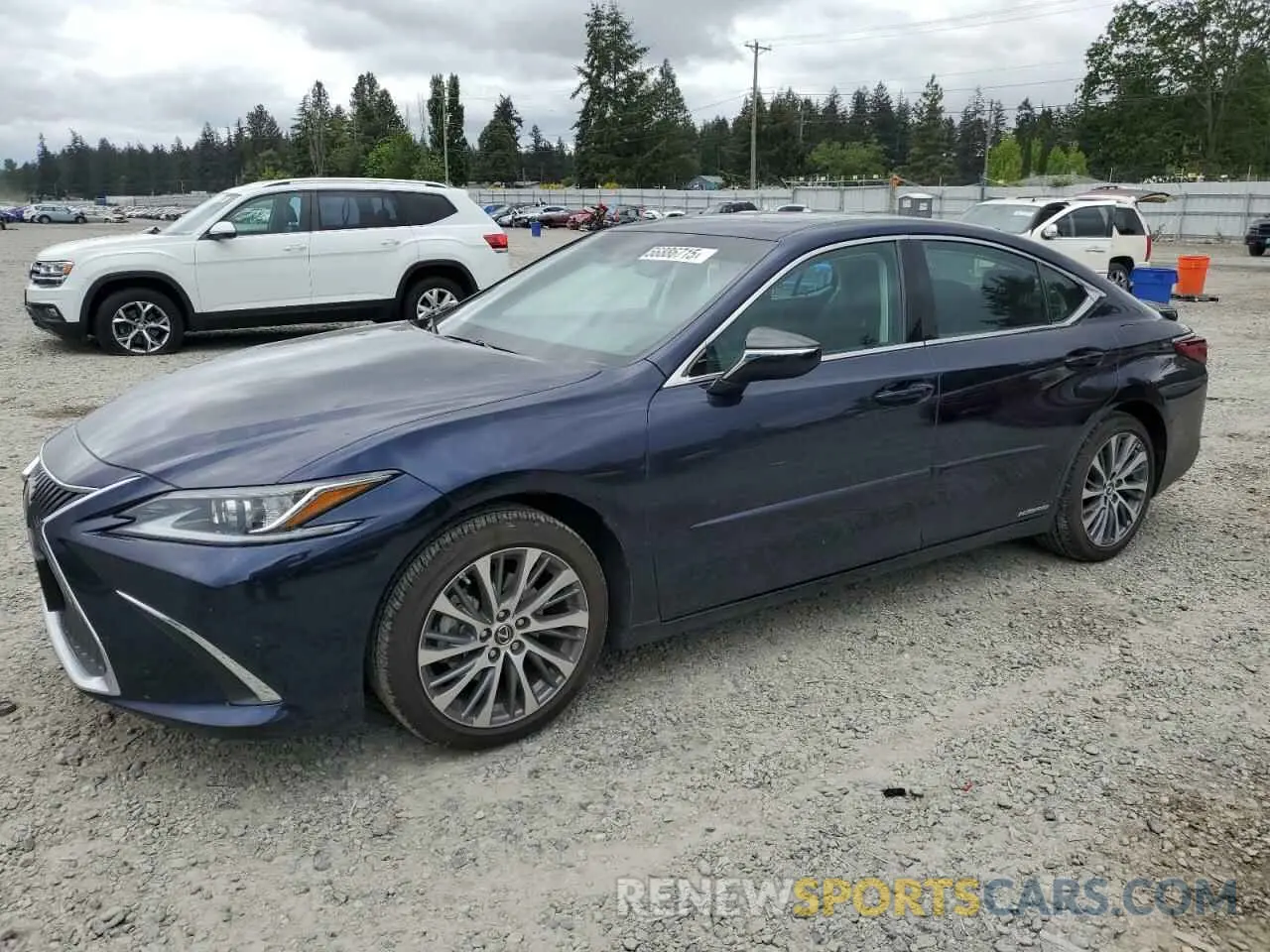 1 Photograph of a damaged car 58ADA1C17MU010391 LEXUS ES300 2021