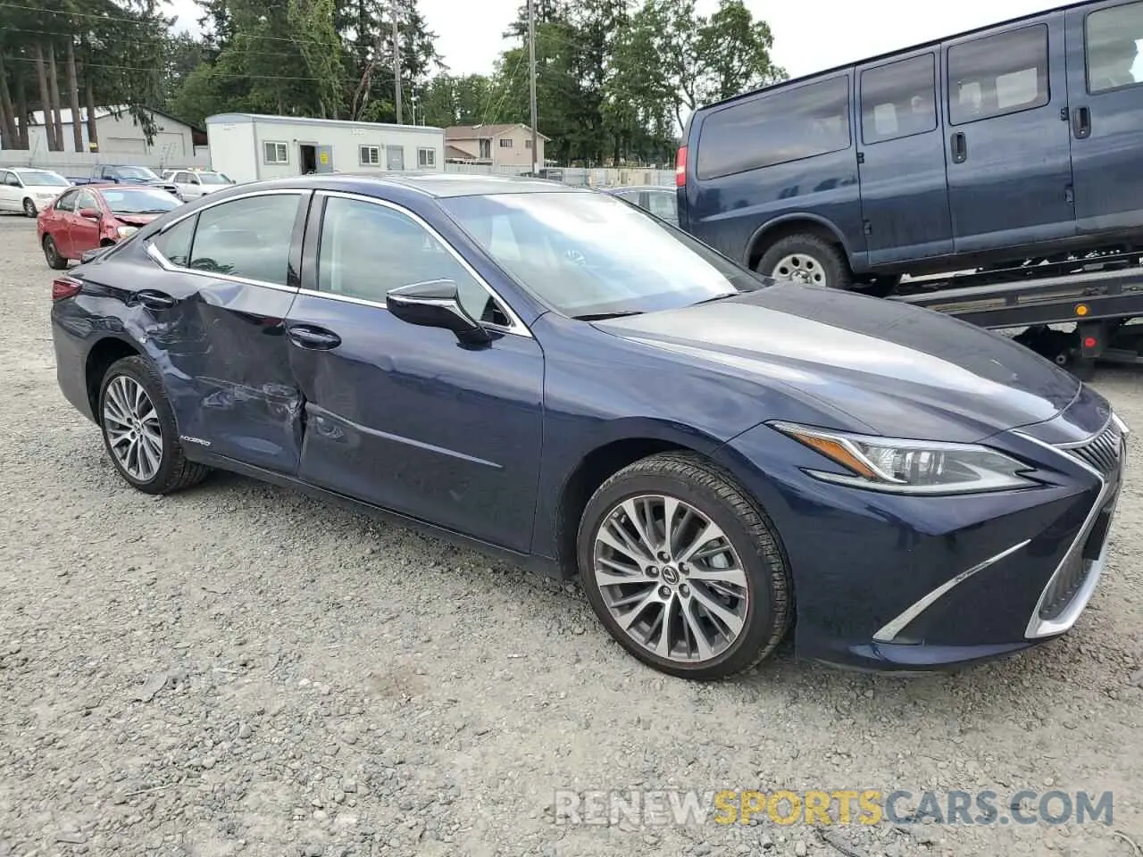 4 Photograph of a damaged car 58ADA1C17MU010391 LEXUS ES300 2021