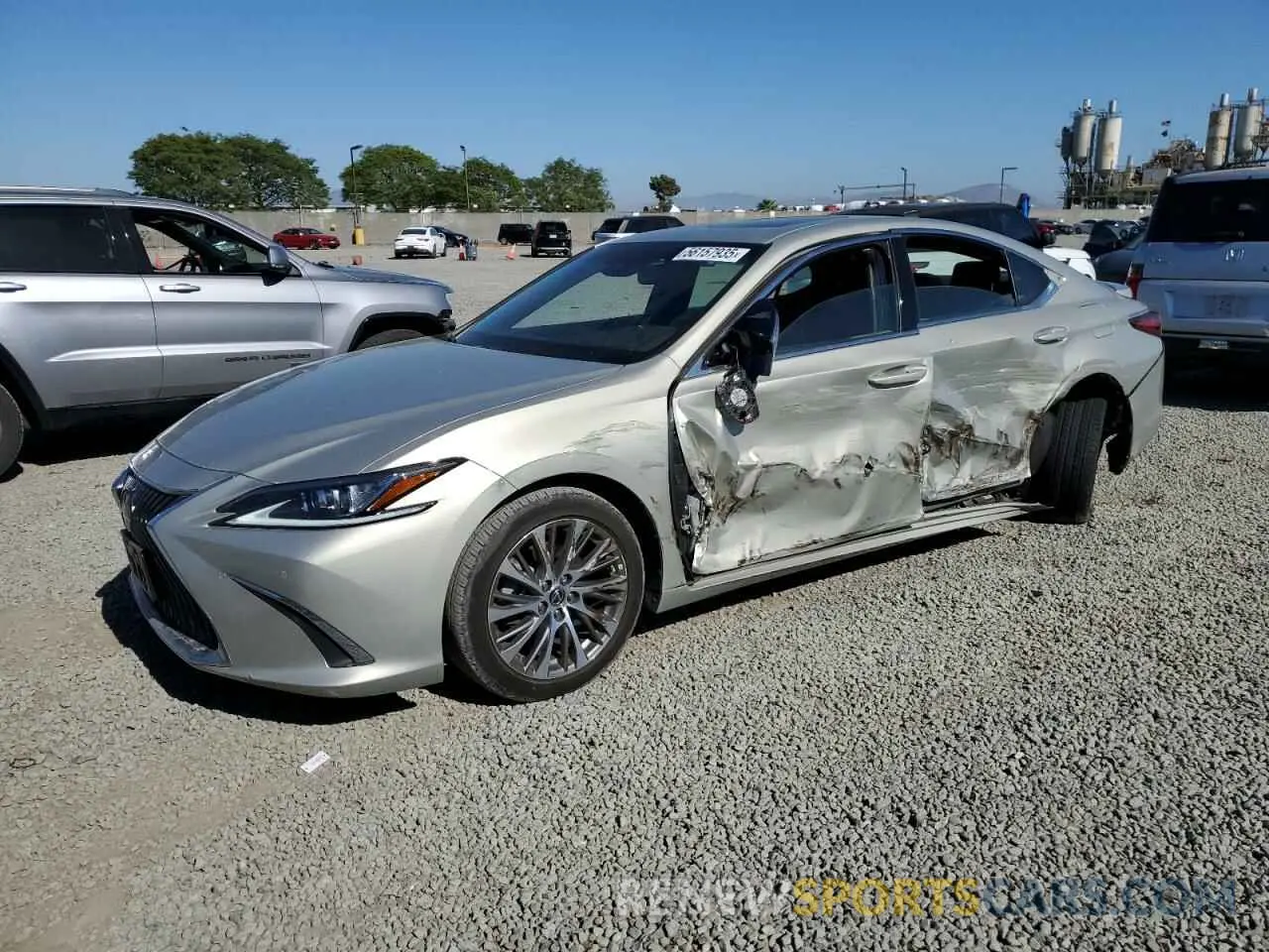 1 Photograph of a damaged car 58ADA1C18MU011274 LEXUS ES300 2021