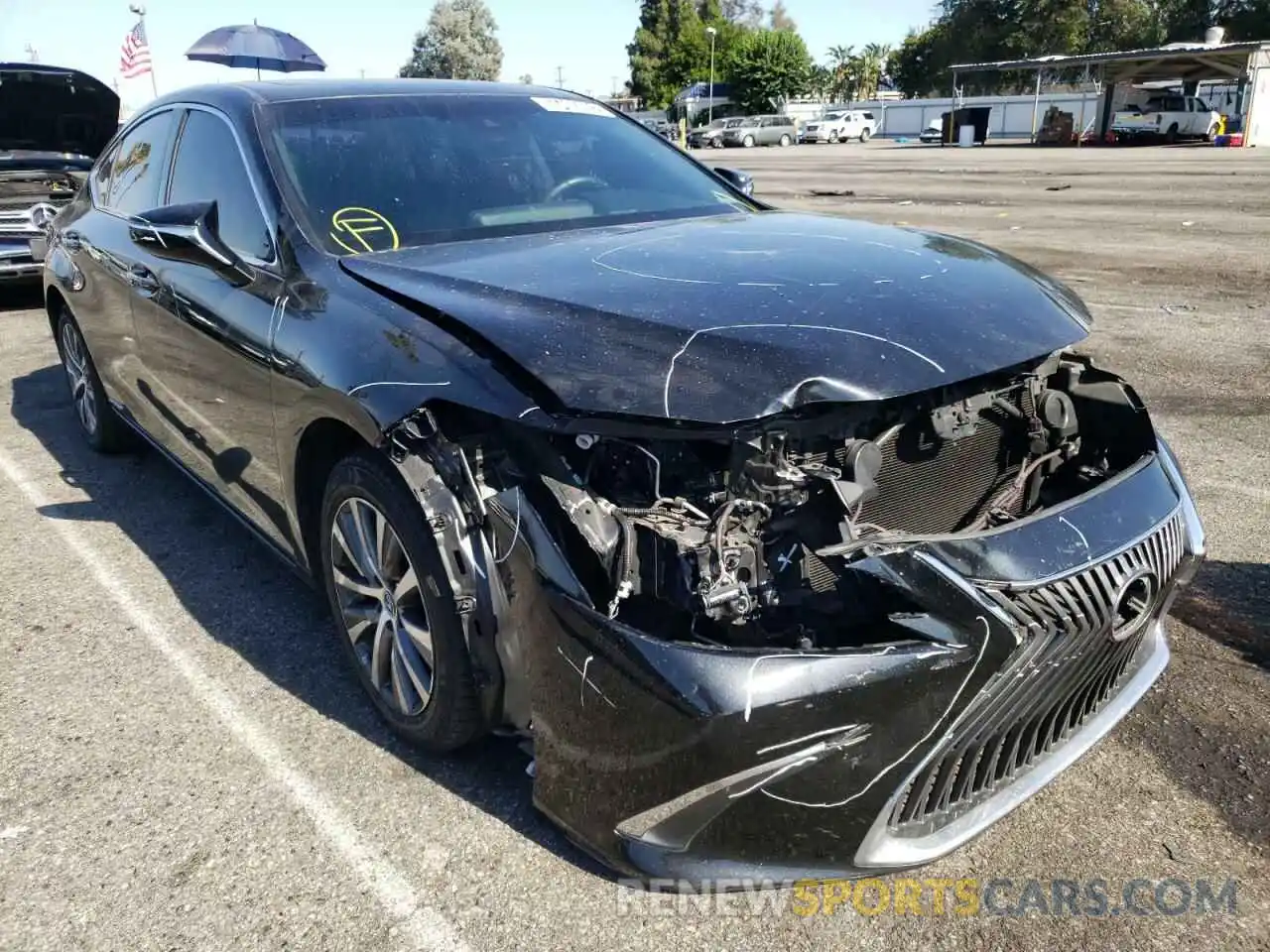 1 Photograph of a damaged car 58ADA1C19MU003927 LEXUS ES300 2021