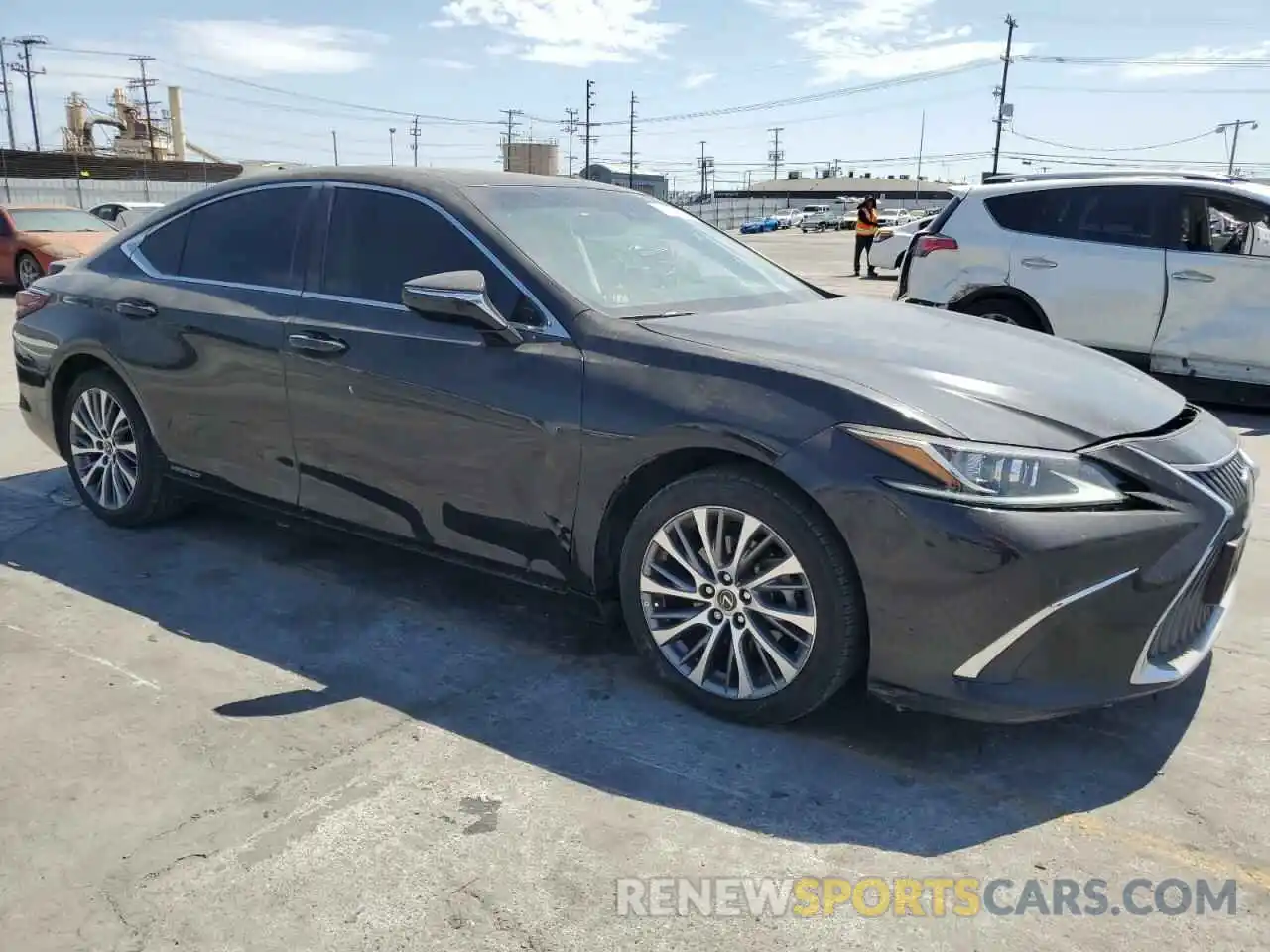 4 Photograph of a damaged car 58ADA1C19MU009243 LEXUS ES300 2021