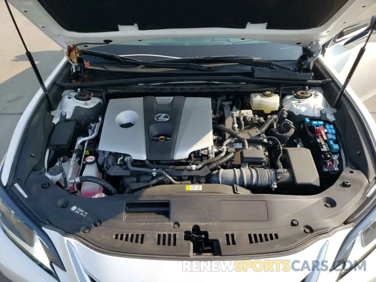 11 Photograph of a damaged car 58ADA1C1XMU003905 LEXUS ES300 2021