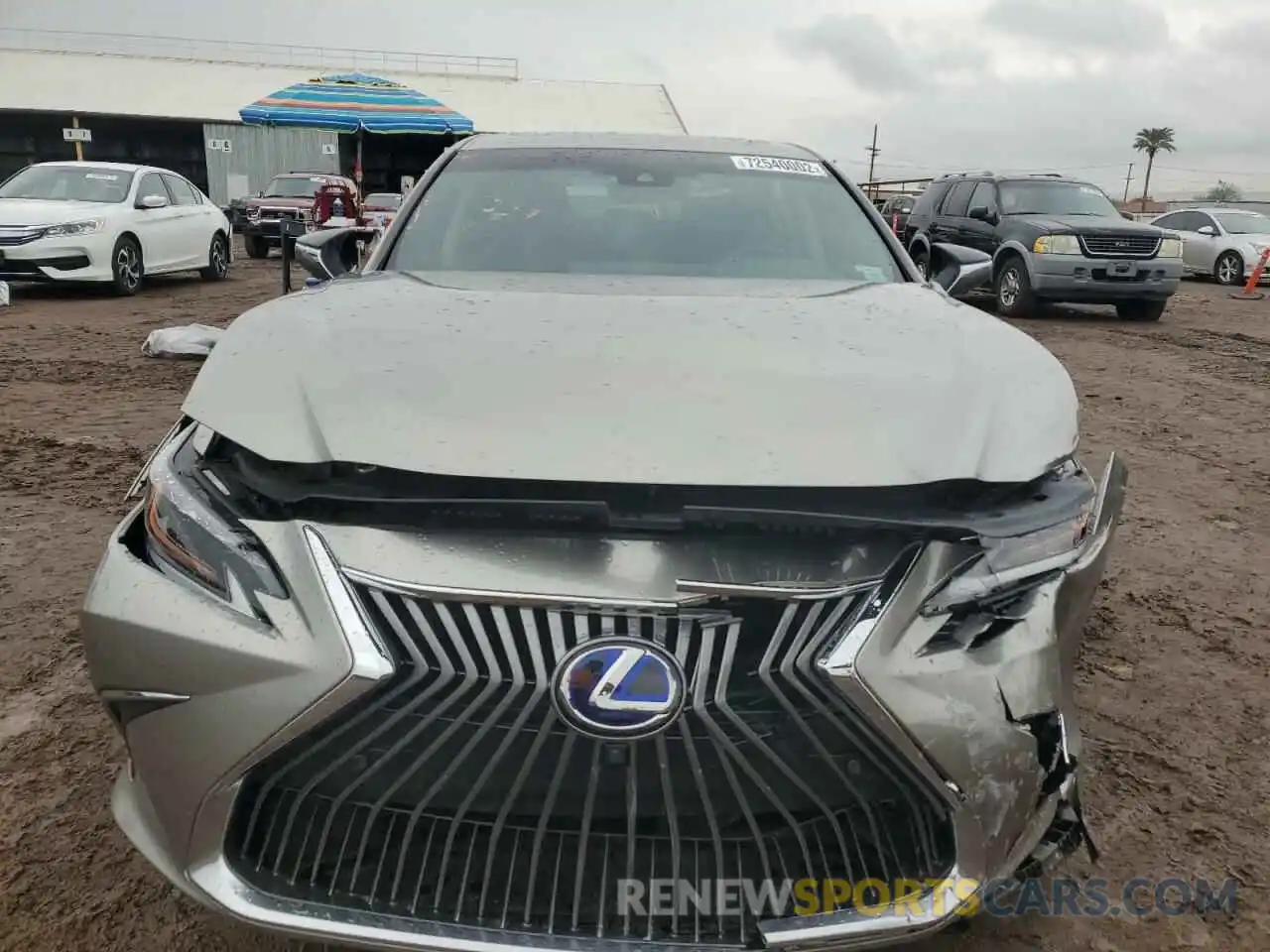 5 Photograph of a damaged car 58AEA1C1XMU008400 LEXUS ES300 2021