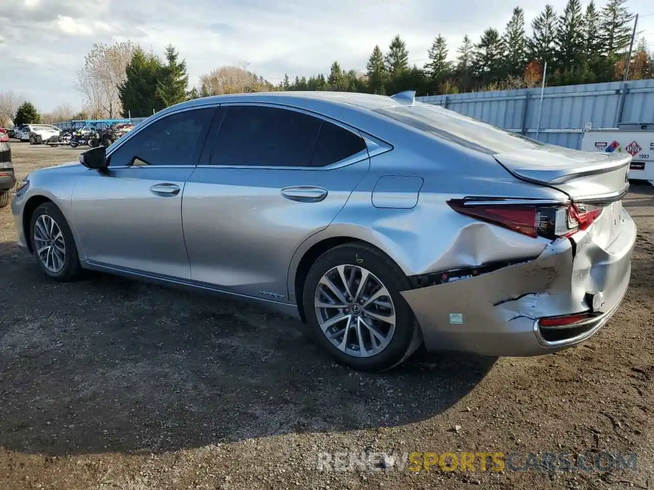 2 Photograph of a damaged car 58AB21B11NU013326 LEXUS ES300 2022