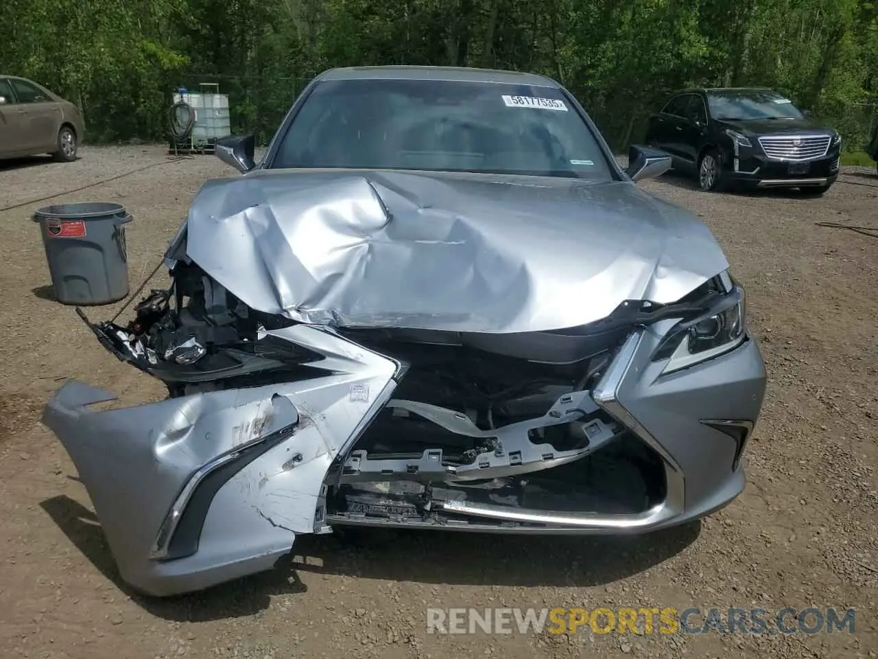 5 Photograph of a damaged car 58AB21B15NU013524 LEXUS ES300 2022