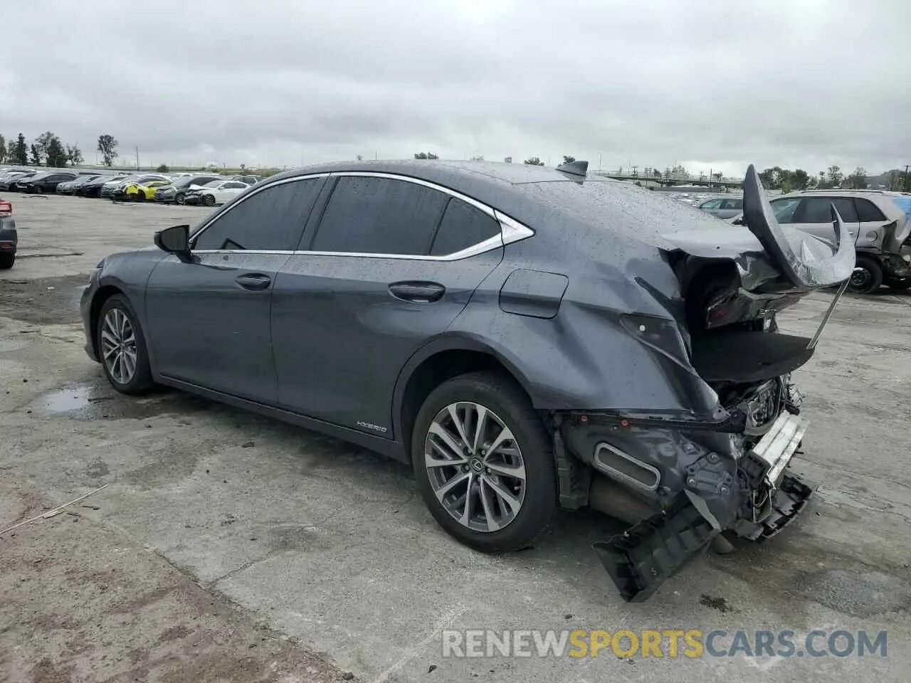 2 Photograph of a damaged car 58ACA1C1XNU020944 LEXUS ES300 2022