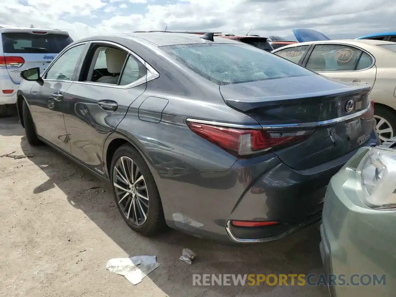 3 Photograph of a damaged car 58ADA1C10NU015353 LEXUS ES300 2022