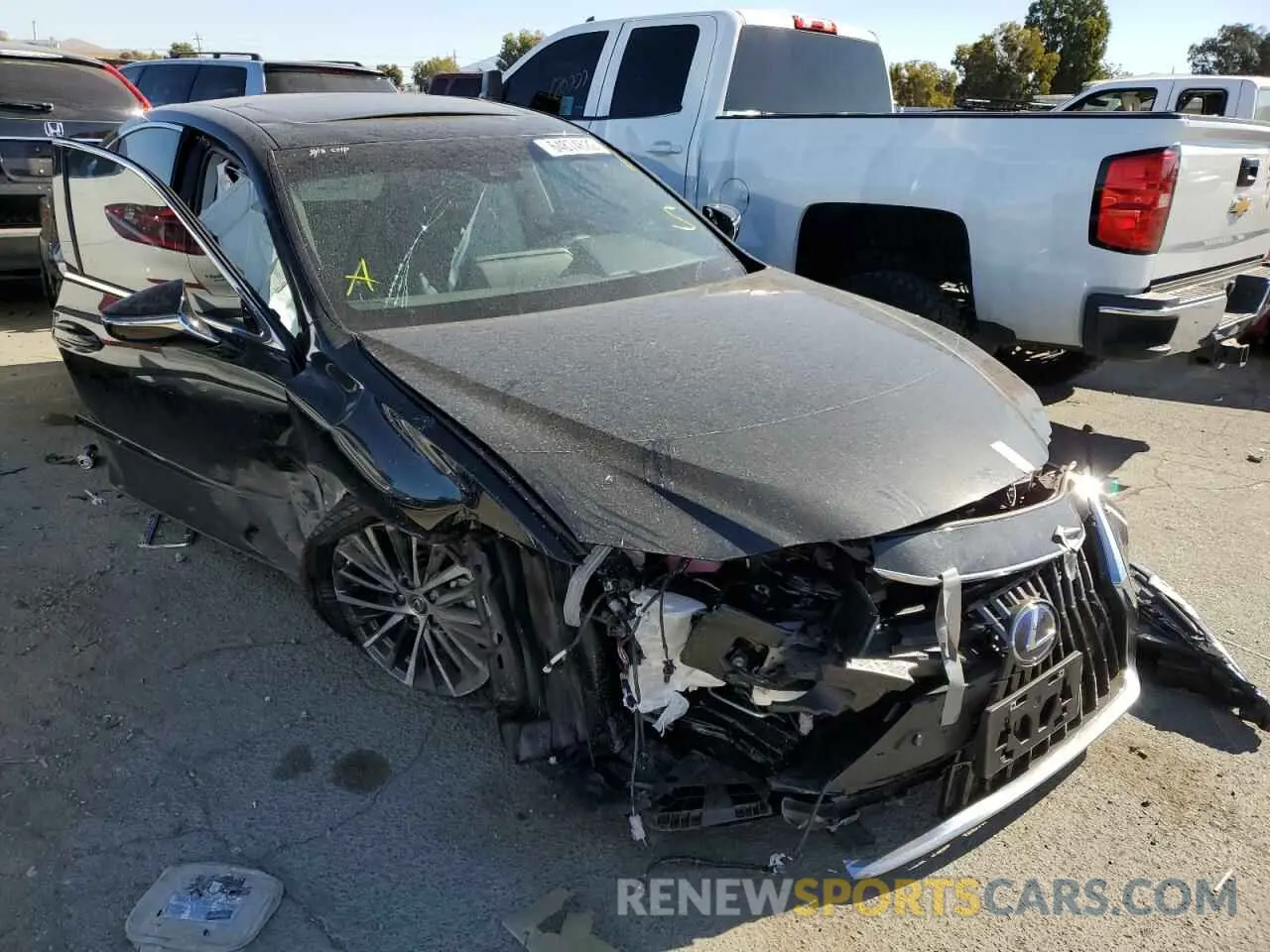 1 Photograph of a damaged car 58ADA1C13NU022829 LEXUS ES300 2022