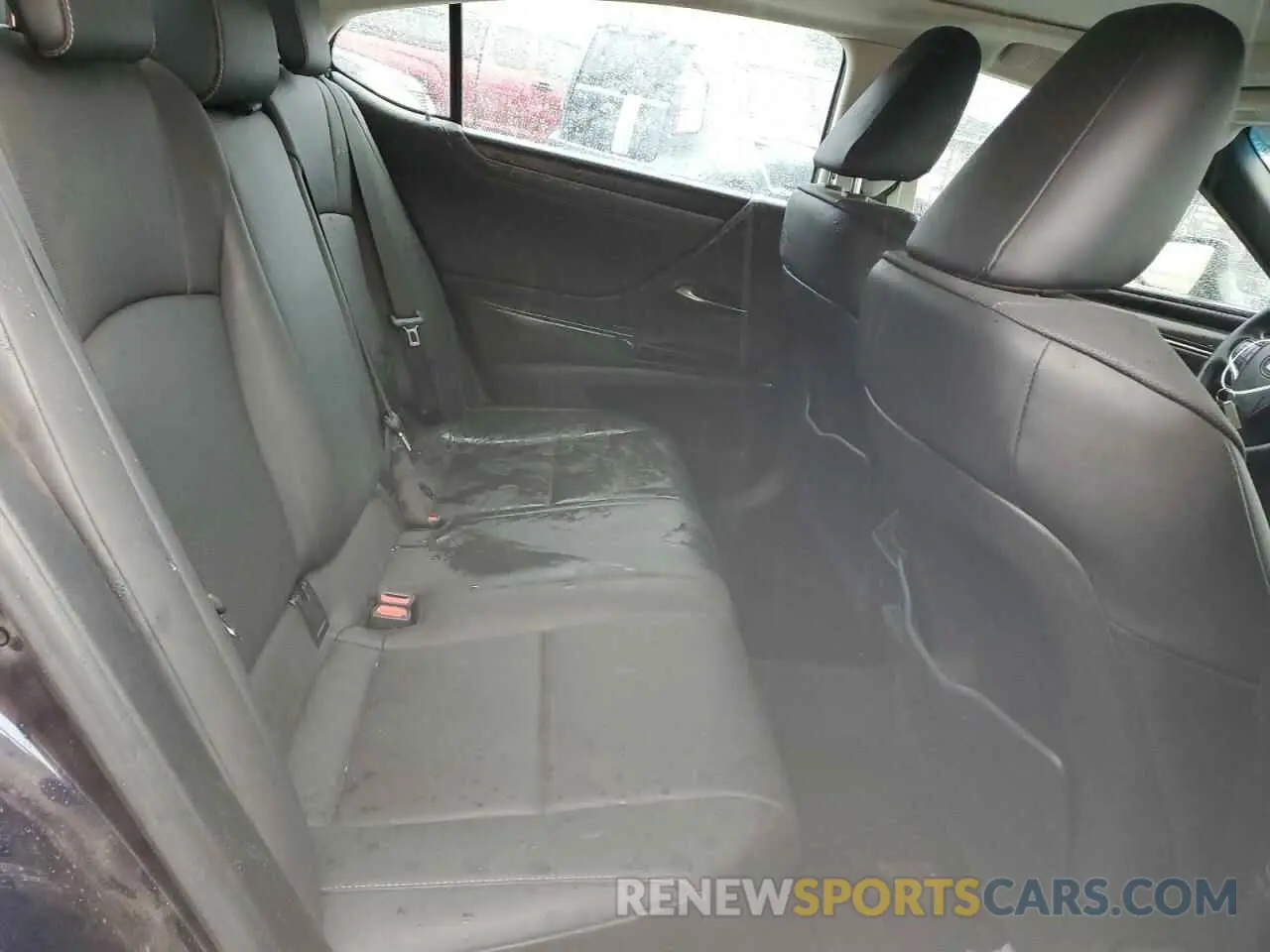 10 Photograph of a damaged car 58ADA1C14NU018336 LEXUS ES300 2022
