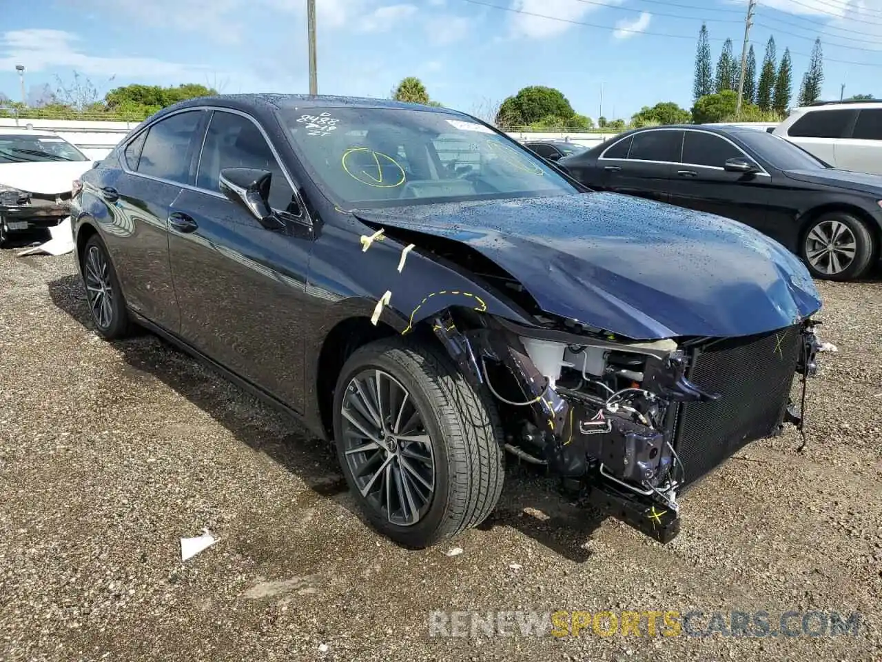 1 Photograph of a damaged car 58ADA1C15NU018488 LEXUS ES300 2022