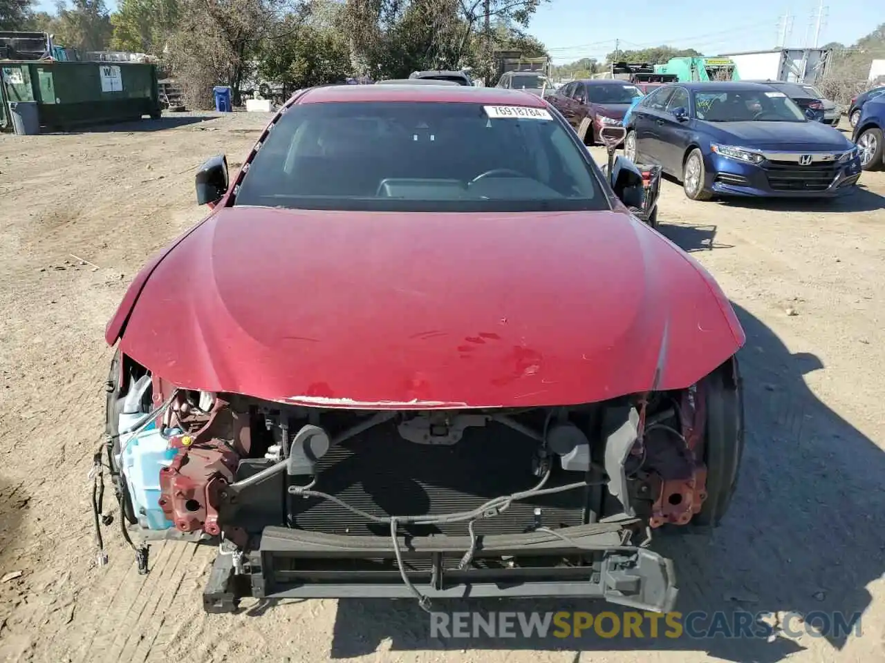 5 Photograph of a damaged car 58ADA1C16NU018578 LEXUS ES300 2022