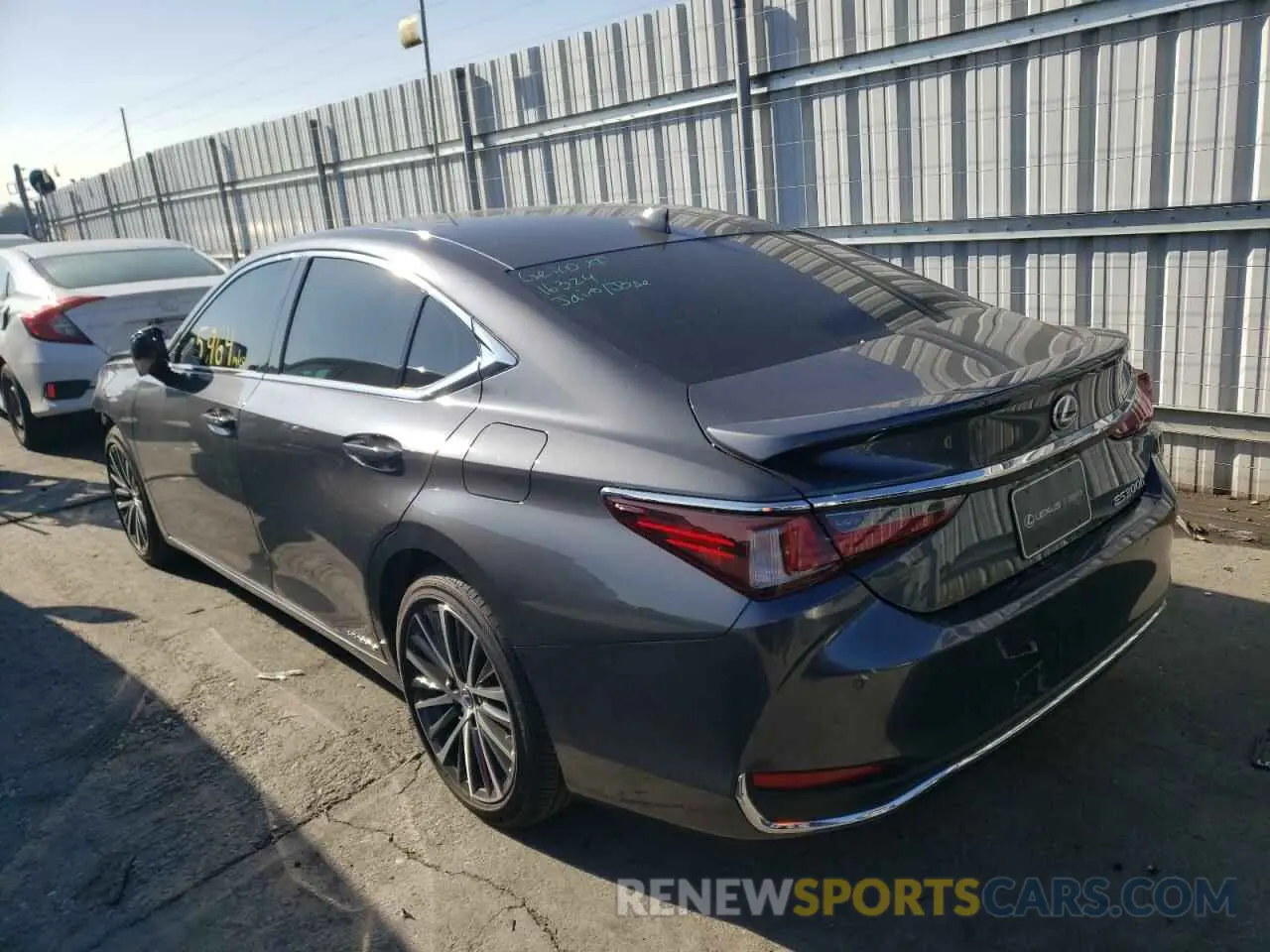 2 Photograph of a damaged car 58ADA1C16NU020959 LEXUS ES300 2022