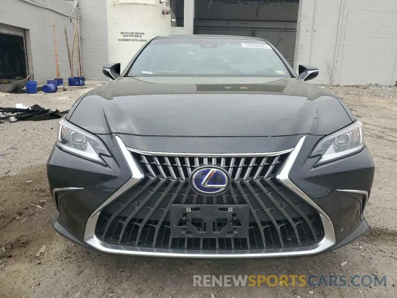 5 Photograph of a damaged car 58ADA1C16NU026003 LEXUS ES300 2022
