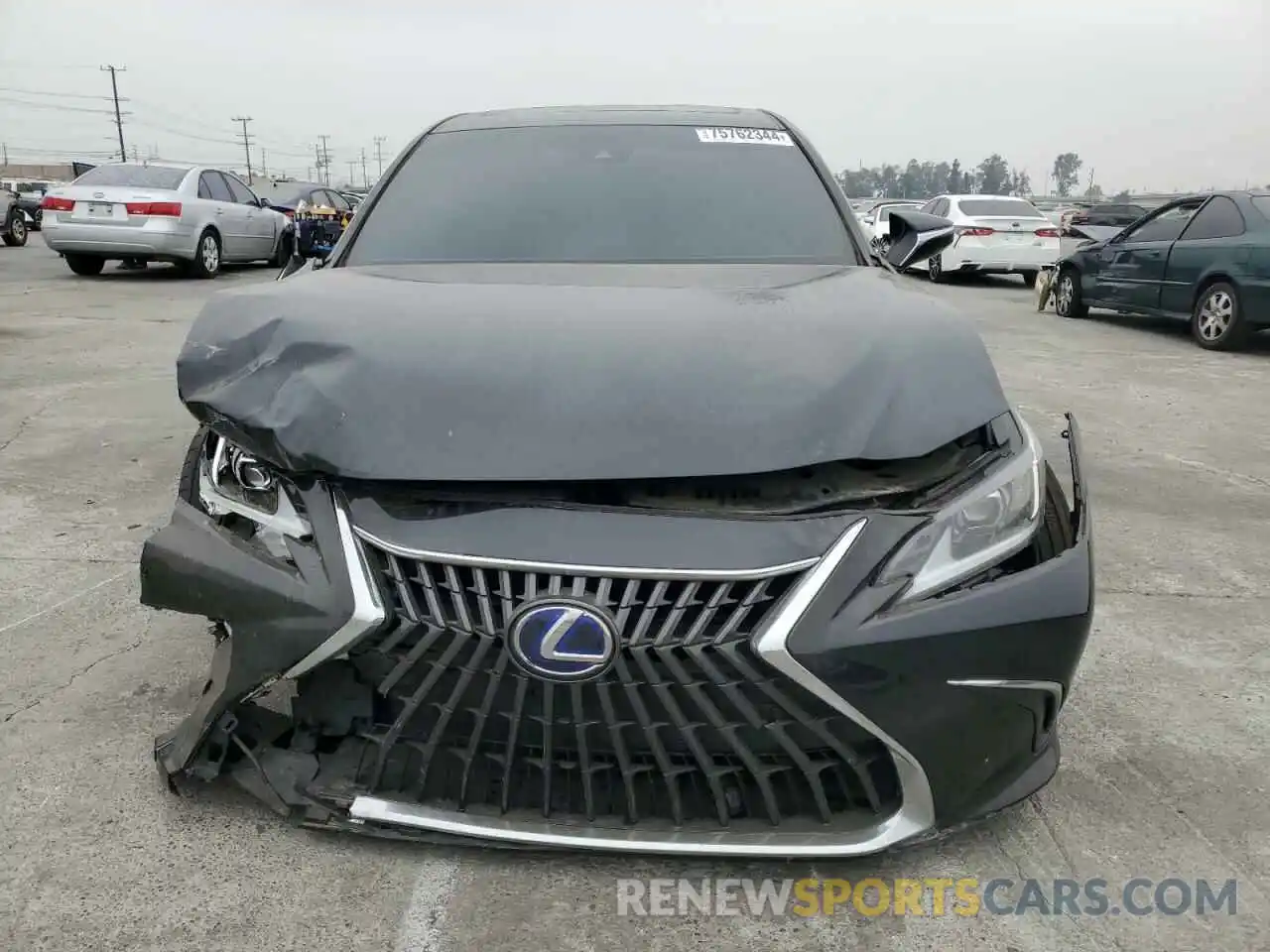 5 Photograph of a damaged car 58ADA1C18NU022325 LEXUS ES300 2022