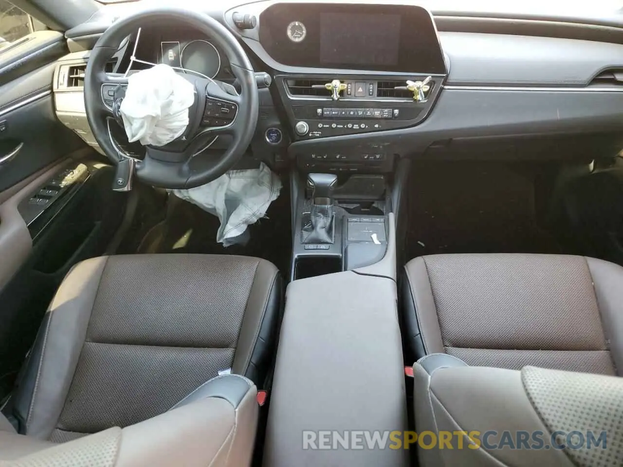 8 Photograph of a damaged car 58ADA1C18NU024950 LEXUS ES300 2022