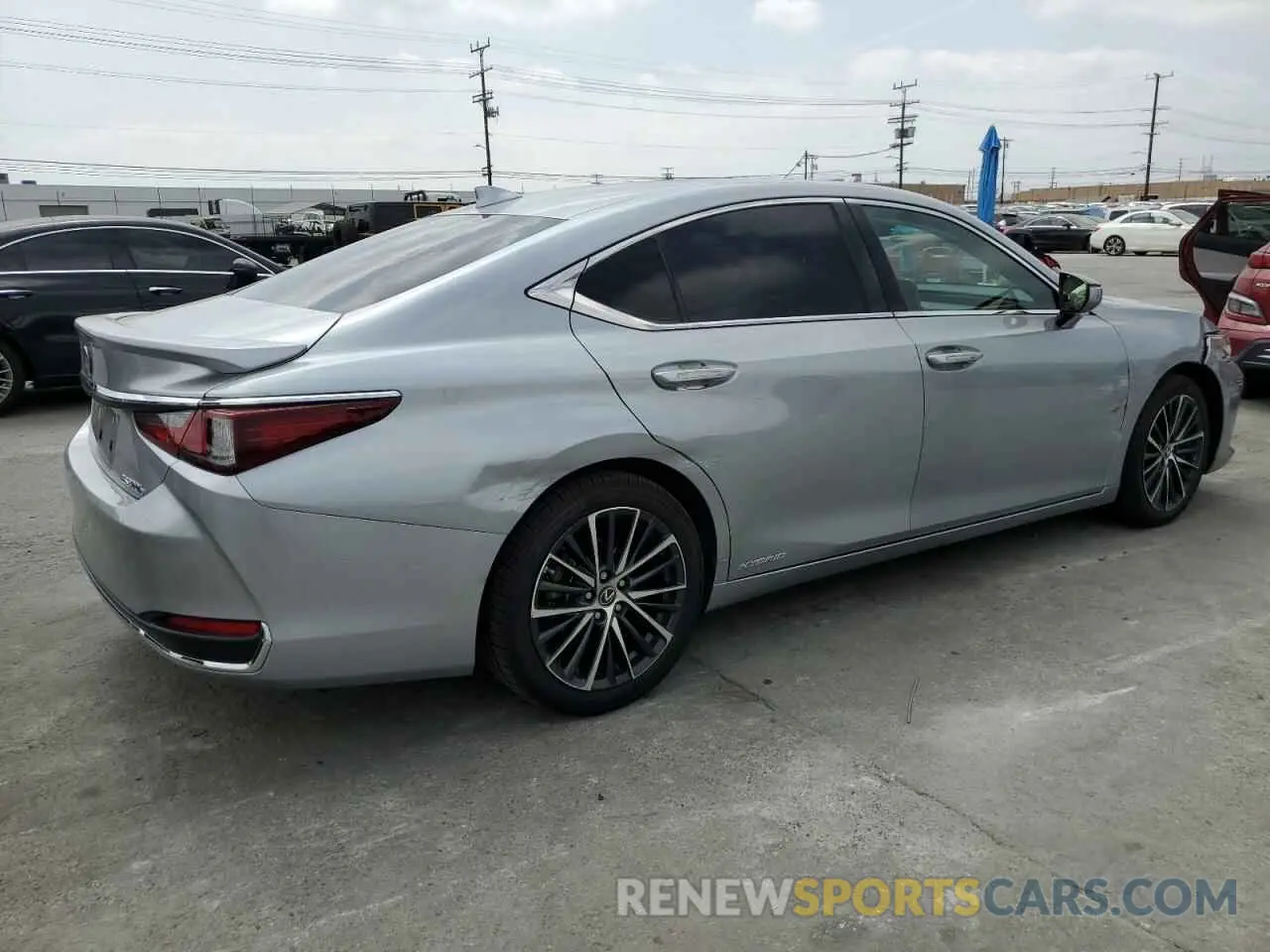 3 Photograph of a damaged car 58ADA1C19NU025850 LEXUS ES300 2022