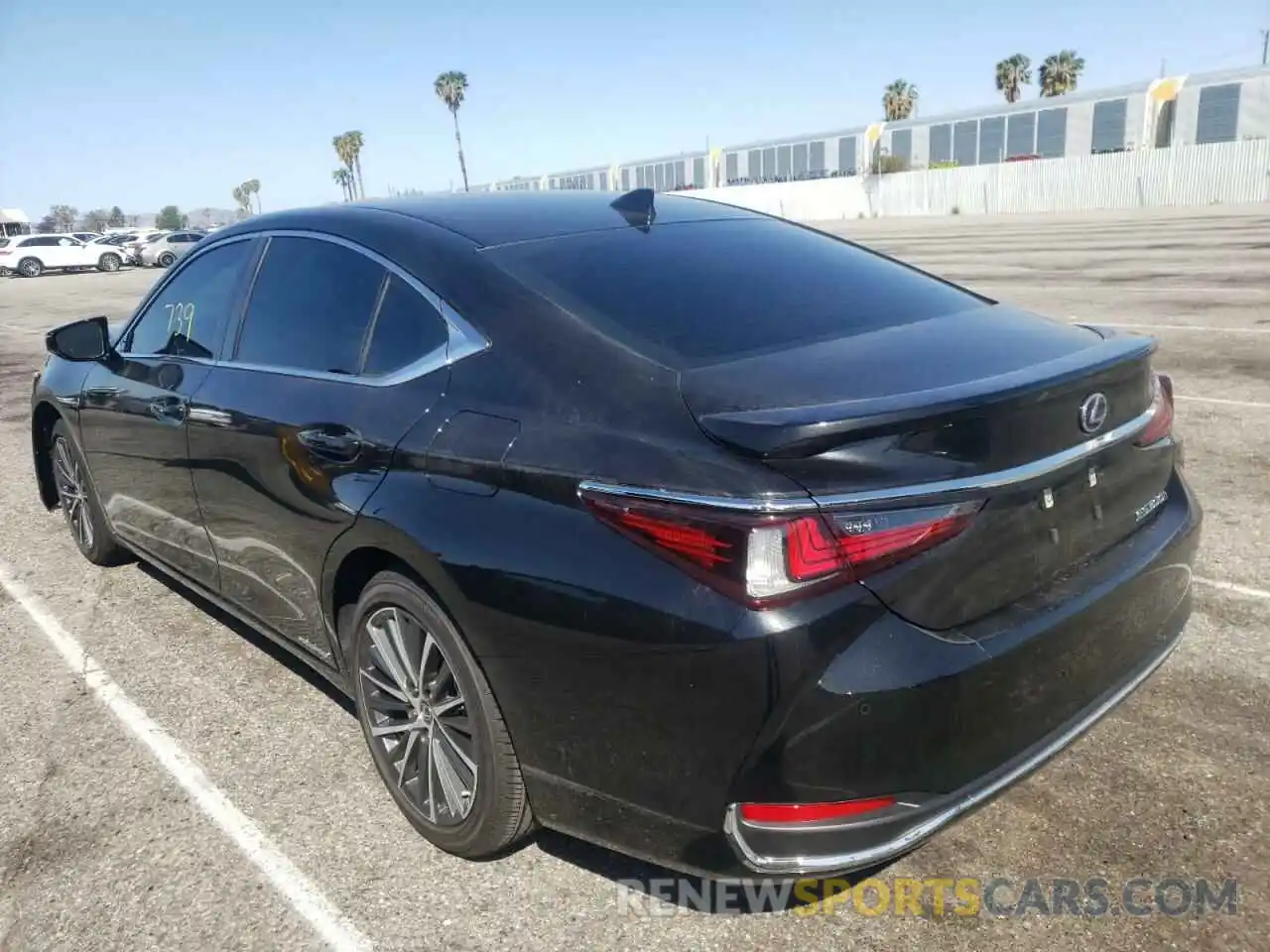 3 Photograph of a damaged car 58ADA1C1XNU017837 LEXUS ES300 2022