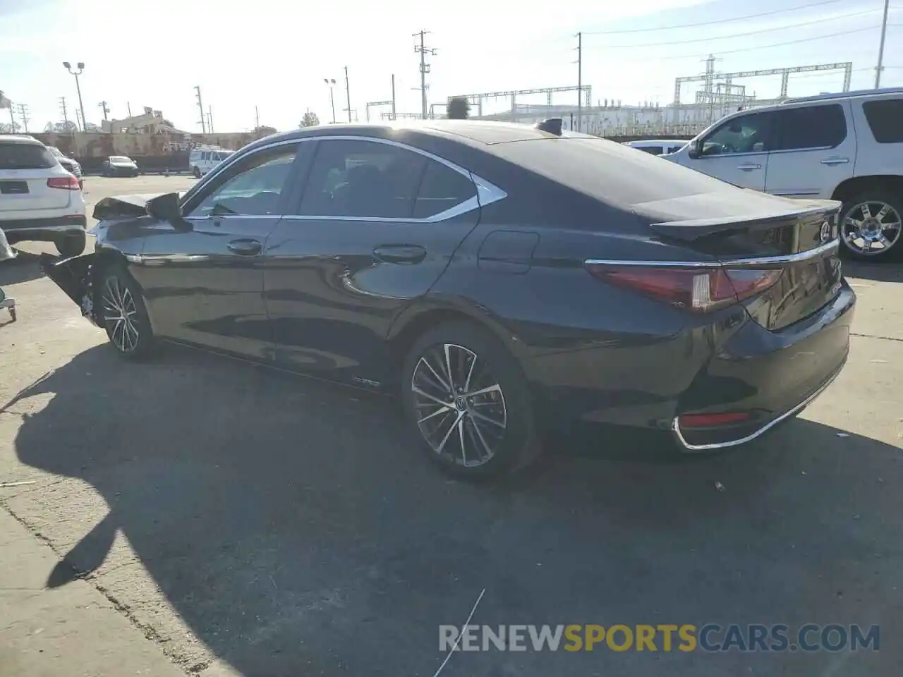 2 Photograph of a damaged car 58ADA1C1XNU023315 LEXUS ES300 2022