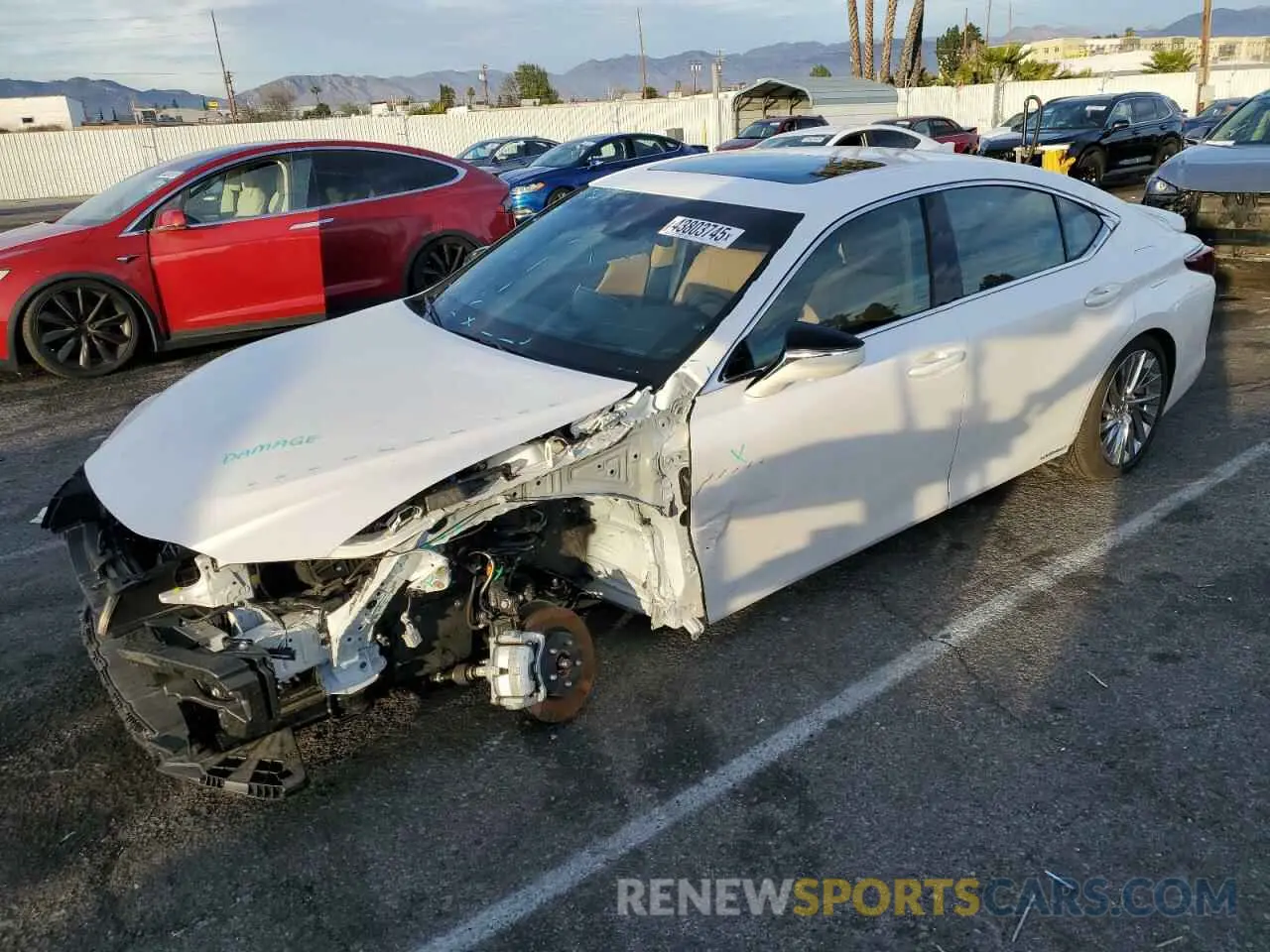 1 Photograph of a damaged car 58AEA1C11NU018217 LEXUS ES300 2022