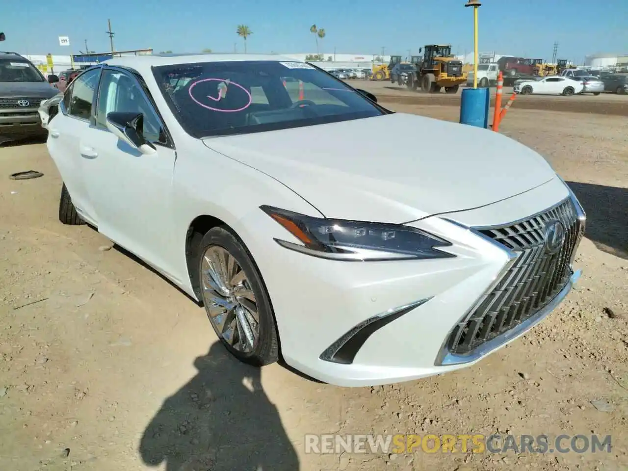 1 Photograph of a damaged car 58AEA1C15NU025588 LEXUS ES300 2022