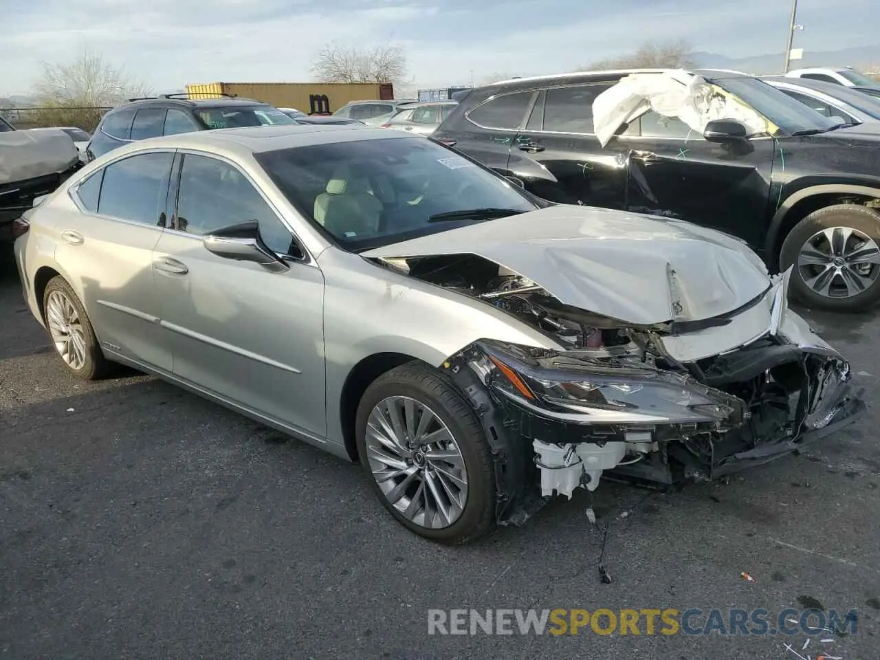 4 Photograph of a damaged car 58AEA1C17NU021512 LEXUS ES300 2022