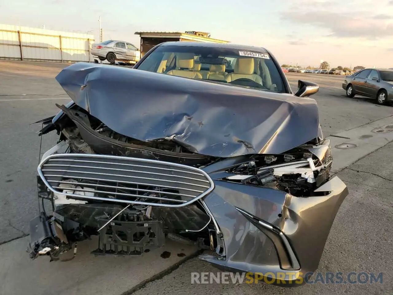 5 Photograph of a damaged car 58AEA1C19NU025089 LEXUS ES300 2022