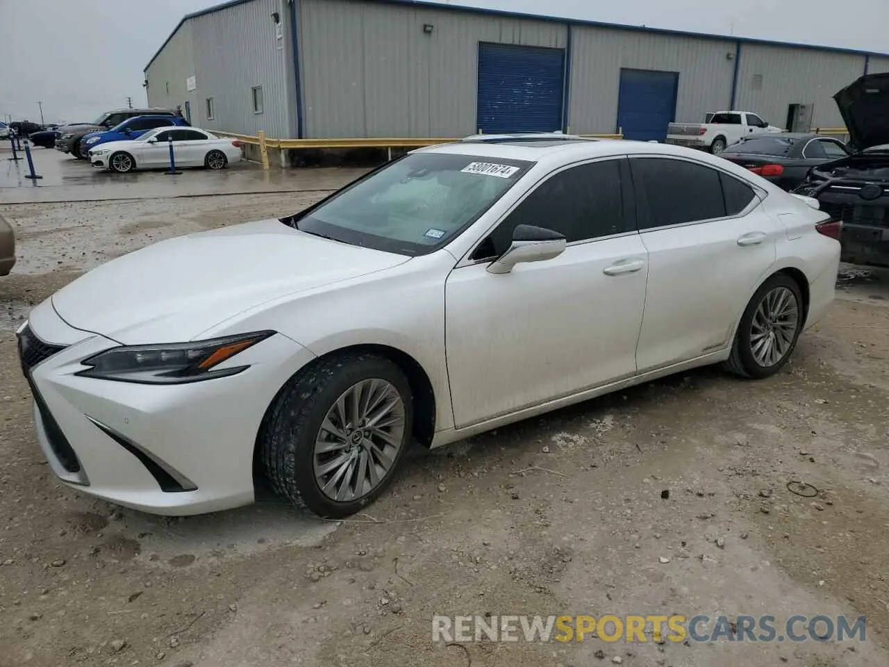 1 Photograph of a damaged car 58AFA1C14NU023285 LEXUS ES300 2022