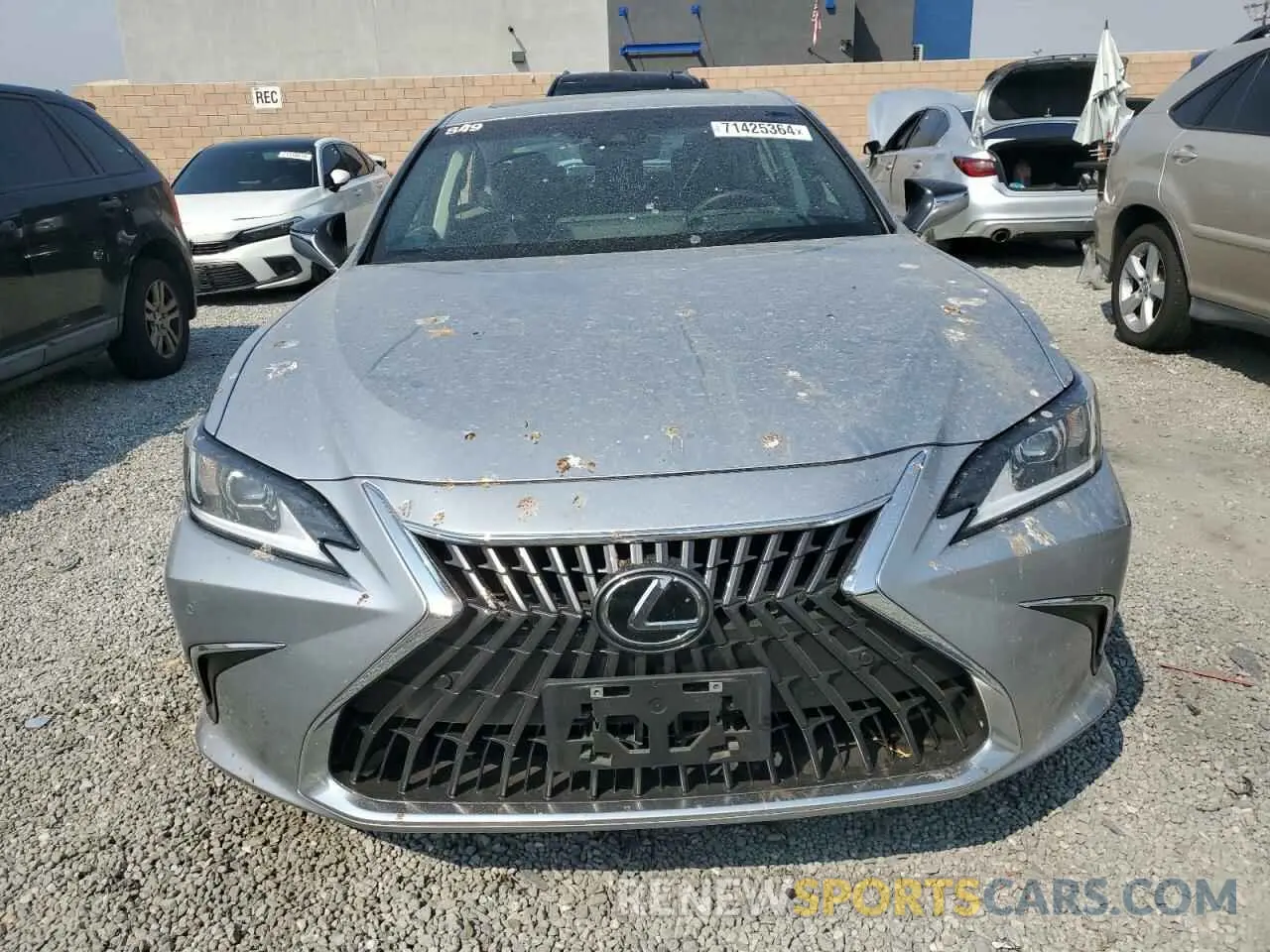 5 Photograph of a damaged car 58ADA1C13PU027256 LEXUS ES300 2023