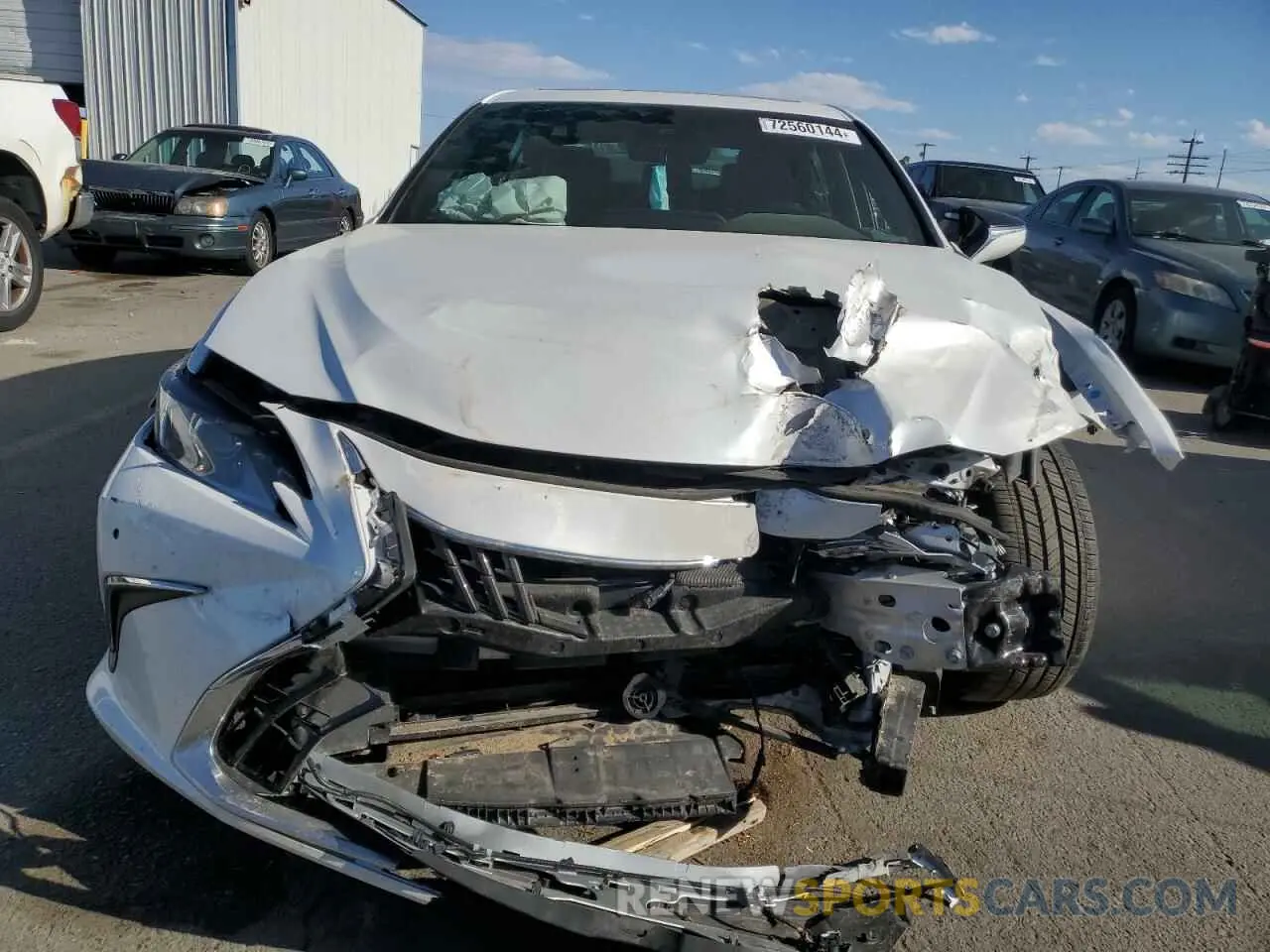 5 Photograph of a damaged car 58ADA1C14PU032014 LEXUS ES300 2023
