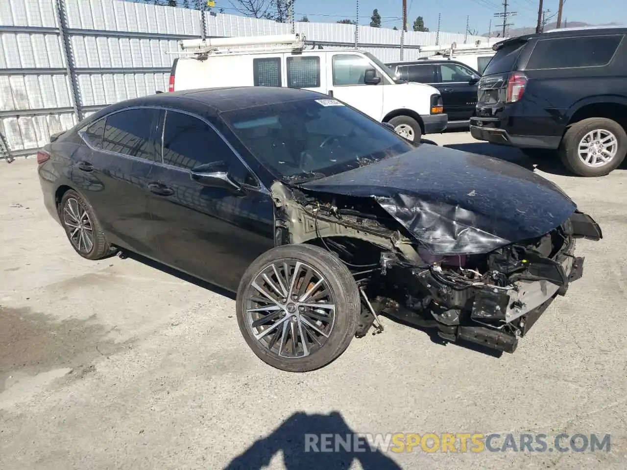 4 Photograph of a damaged car 58ADA1C19PU036141 LEXUS ES300 2023