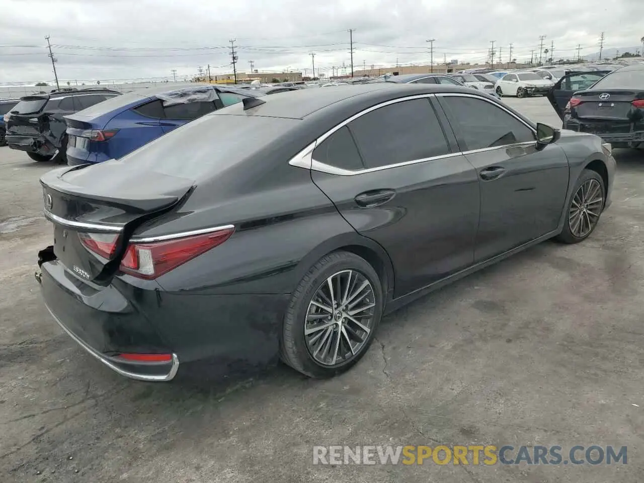 3 Photograph of a damaged car 58ADA1C1XPU034477 LEXUS ES300 2023