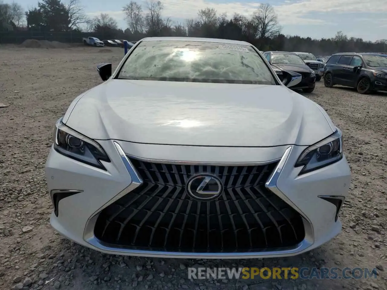 5 Photograph of a damaged car 58ADA1C13RU051544 LEXUS ES300 2024