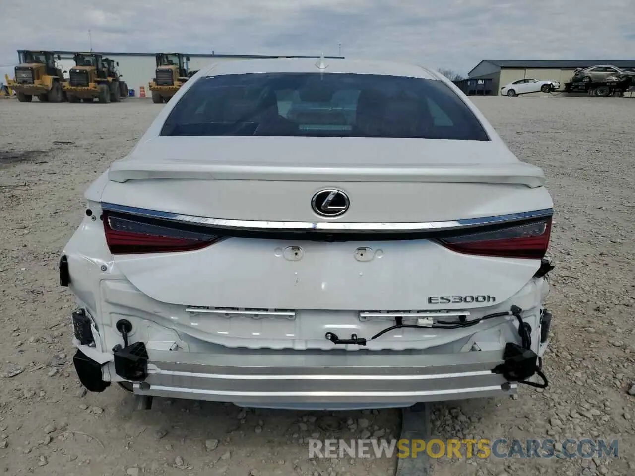 6 Photograph of a damaged car 58ADA1C13RU051544 LEXUS ES300 2024